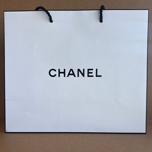 CHANEL Classic White Shopping Bag with Black Rope Handles